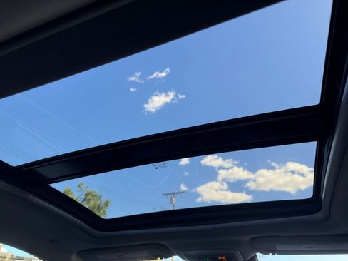 Used 2024 Chevrolet Malibu LT image 30