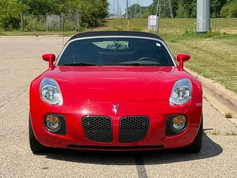 Used 2007 Pontiac Solstice GXP w/ Premium Package RWD image 11