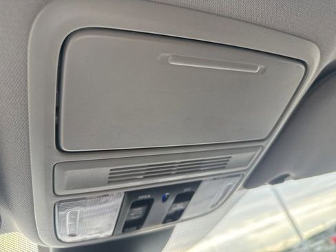 Used 2022 Honda Odyssey EX-L image 41