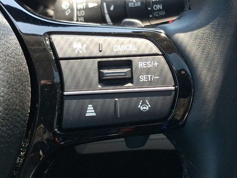 Certified 2025 Honda Pilot Touring image 23