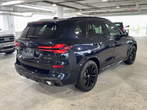 Used 2025 BMW X5 xDrive40i w/ M Sport Package AWD/4WD image 8