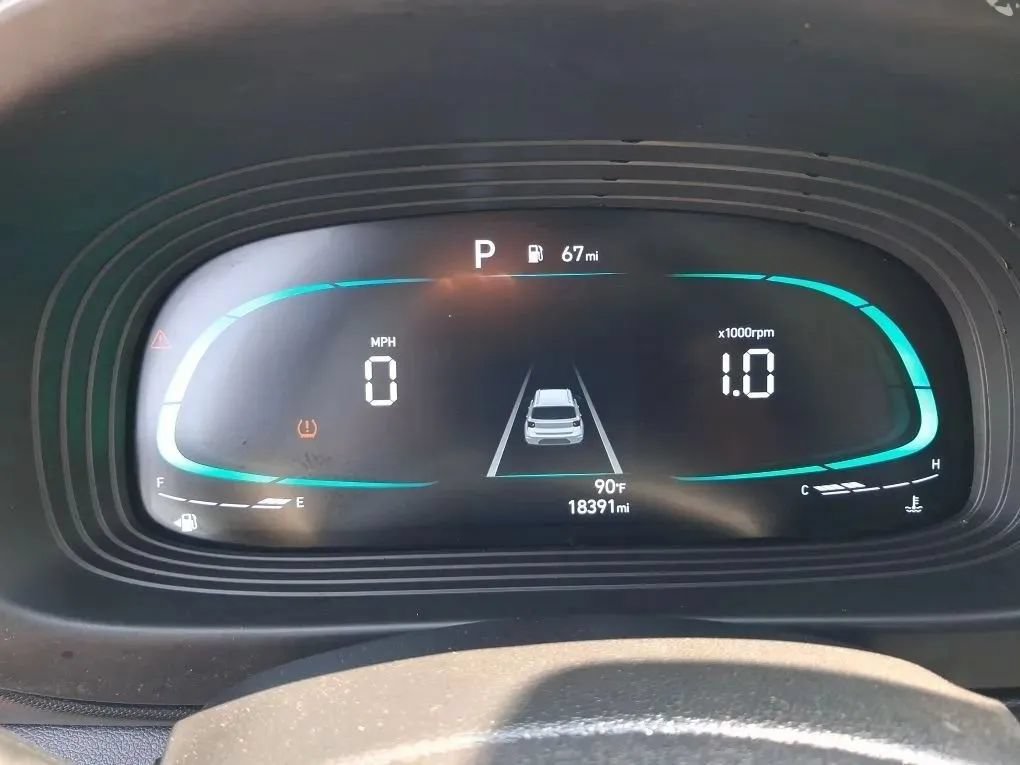 Used 2026 Hyundai Venue SE FWD image 23
