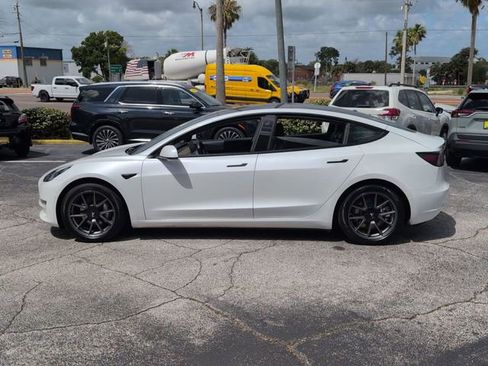 Used 2021 Tesla Model 3 Long Range AWD/4WD image 8