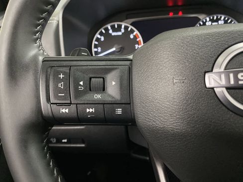 Used 2025 Nissan Rogue SV image 19