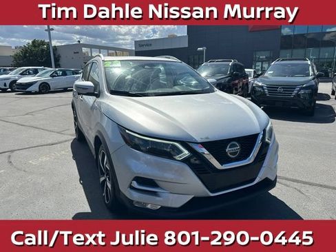 Used 2022 Nissan Rogue Sport SL w/ Premium Package AWD/4WD image 3