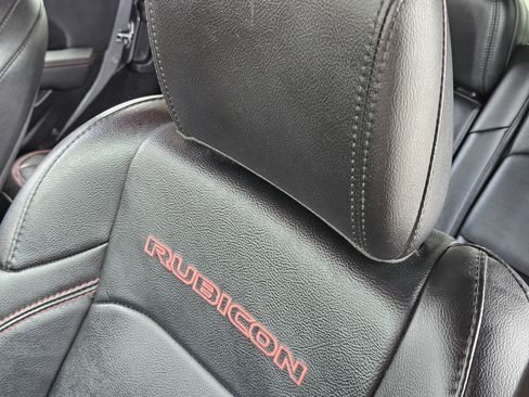 Used 2019 Jeep Wrangler Unlimited Rubicon AWD/4WD image 15