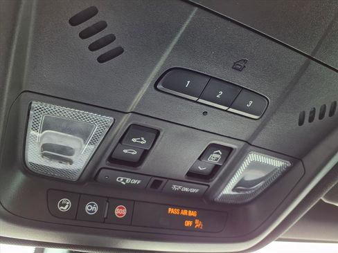 Used 2023 Chevrolet Blazer RS w/ Enhanced Convenience Package image 24