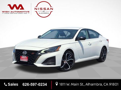 Certified 2024 Nissan Altima 2.5 SR FWD image 1