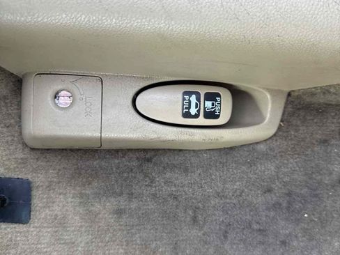 Used 2012 Honda Accord LX image 29
