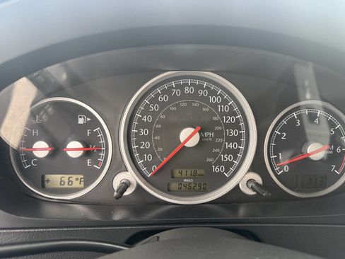 Used 2005 Chrysler Crossfire Convertible image 11