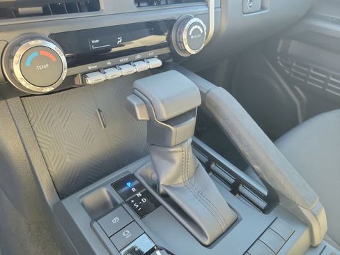 Used 2025 Toyota Tacoma SR image 22