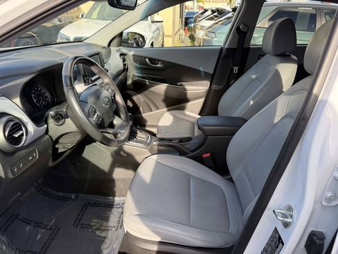 Used 2021 Hyundai Kona Limited w/ Cargo Package image 28