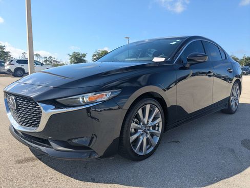 Used 2023 MAZDA MAZDA3 s FWD image 9