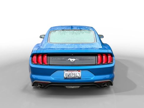 Used 2020 Ford Mustang Coupe image 4