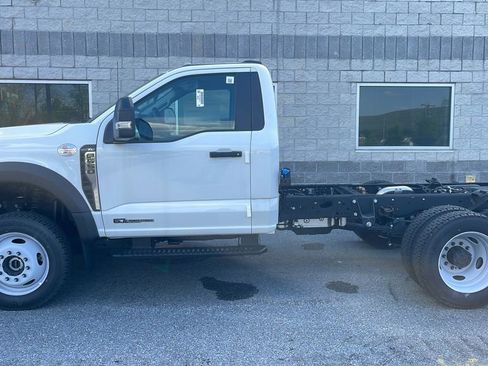 Used 2024 Ford F550 4x4 Regular Cab Super Duty image 6
