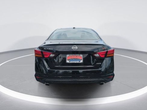Used 2024 Nissan Altima 2.5 SR AWD/4WD image 7