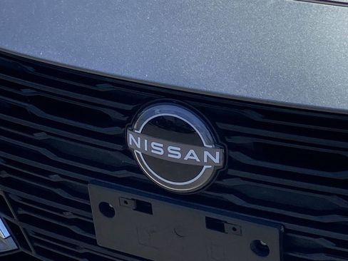 Used 2025 Nissan Altima 2.5 SV FWD image 25