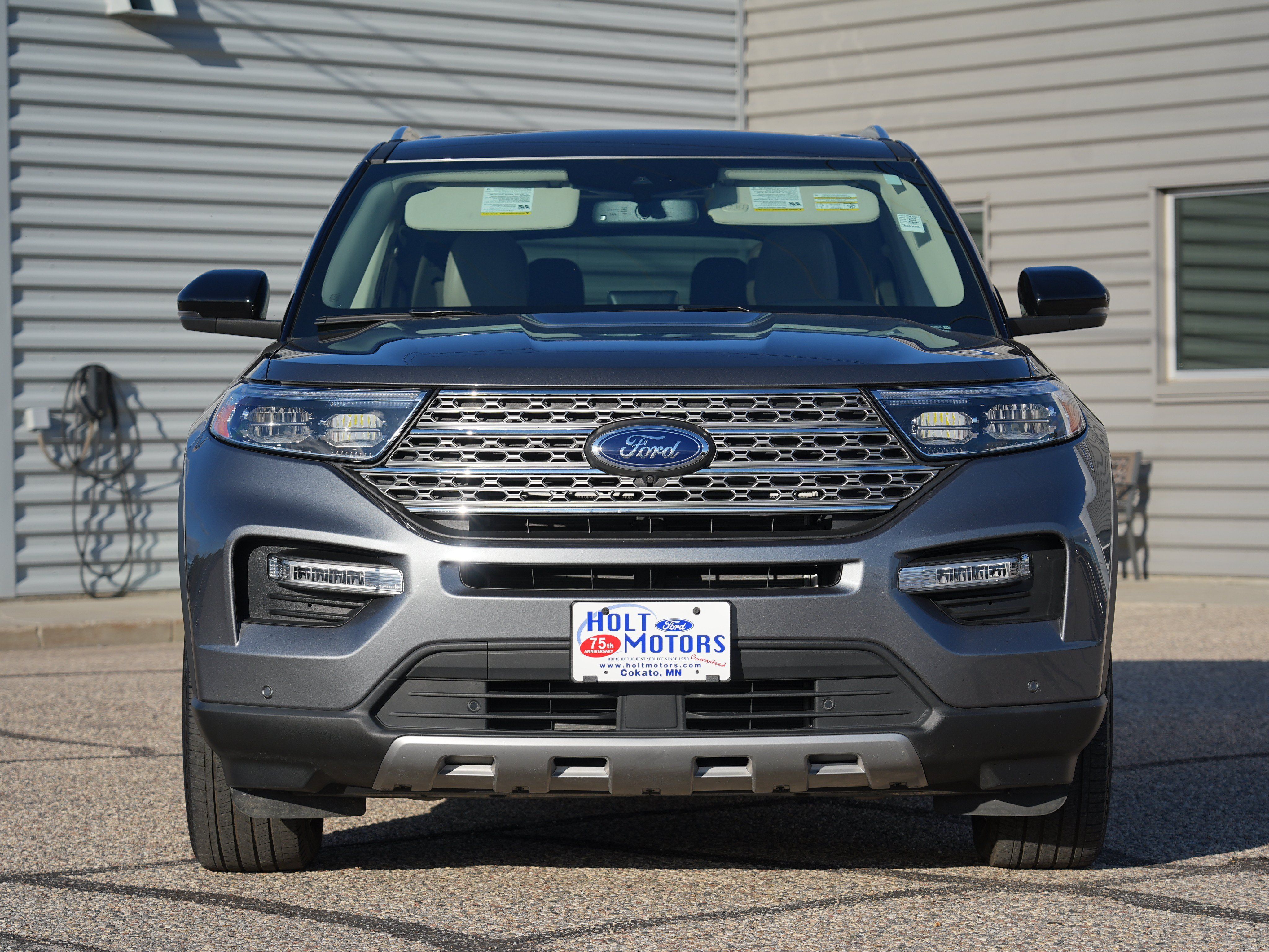 Used 2024 Ford Explorer Limited w/ Limited Technology Package AWD/4WD image 9