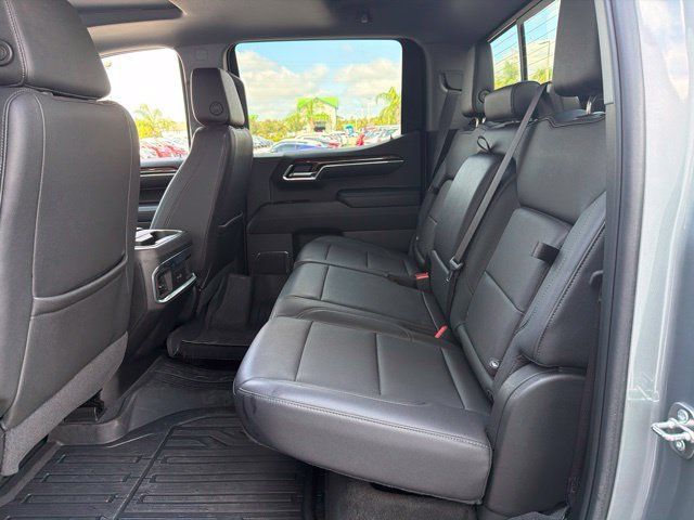 Used 2024 GMC Sierra 1500 Elevation w/ Elevation Premium Package AWD/4WD image 17