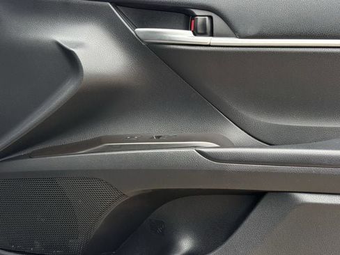 Used 2023 Toyota Camry SE image 26