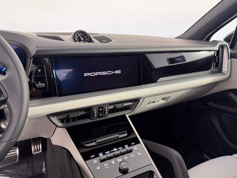 New 2026 Porsche Cayenne S AWD/4WD image 24