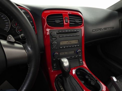 Used 2006 Chevrolet Corvette Convertible w/ Preferred Equipment Group image 27