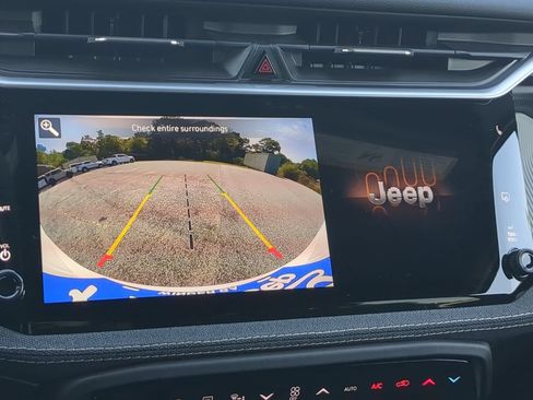 New 2026 Jeep Cherokee Laredo AWD/4WD image 19