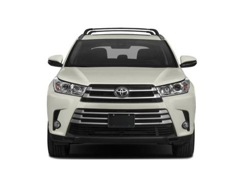 Used 2019 Toyota Highlander XLE AWD/4WD image 4