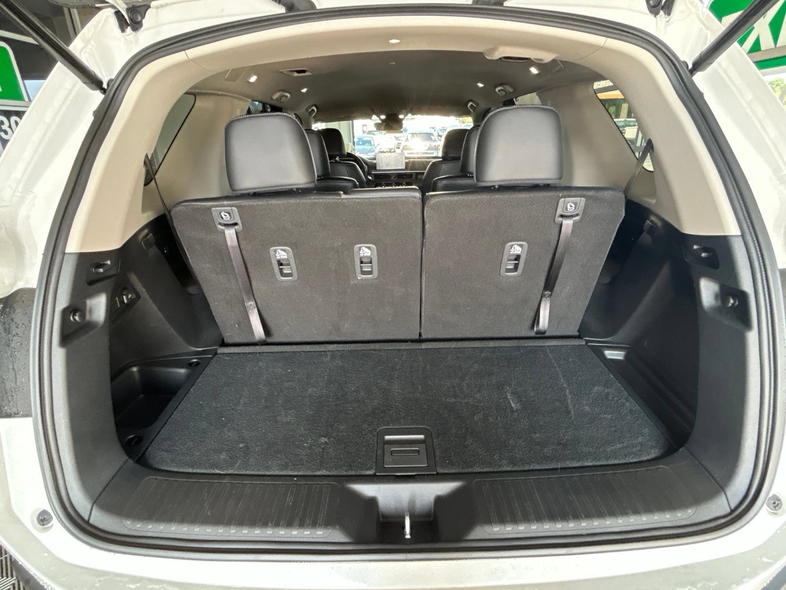 Used 2025 Honda Pilot EX-L image 11