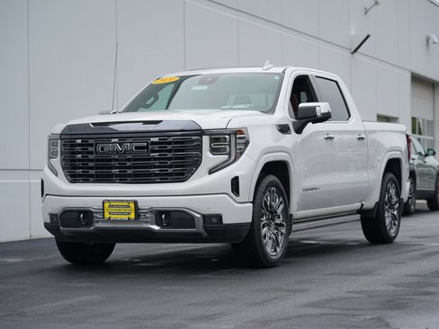 Used 2024 GMC Sierra 1500 Denali Ultimate AWD/4WD image 7