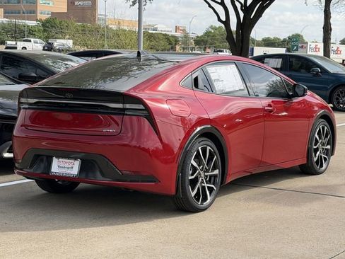 New 2026 Toyota Prius Plug-In Hybrid image 4