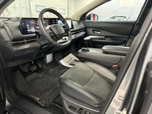 Used 2023 Nissan Ariya FWD image 15