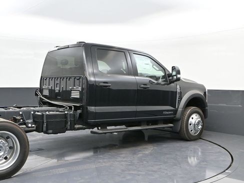 New 2025 Ford F450 XLT w/ XLT Value Package image 15