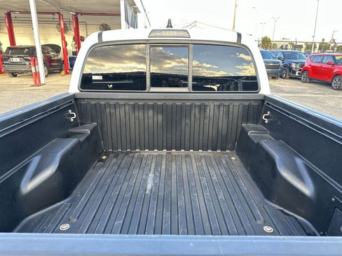 Used 2021 Toyota Tacoma SR w/ SR Convenience Package image 19