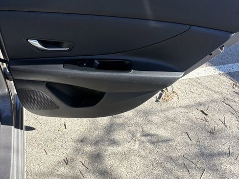 Used 2021 Hyundai Elantra SEL w/ Convenience Package image 36