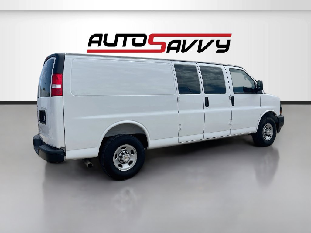 Used 2025 Chevrolet Express 3500 Extended w/ Driver Convenience Package RWD image 7