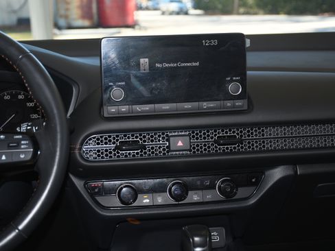 Used 2023 Honda HR-V Sport image 16