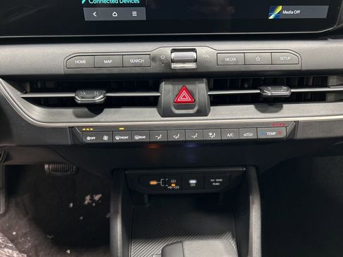 New 2026 Kia K4 LXS image 19