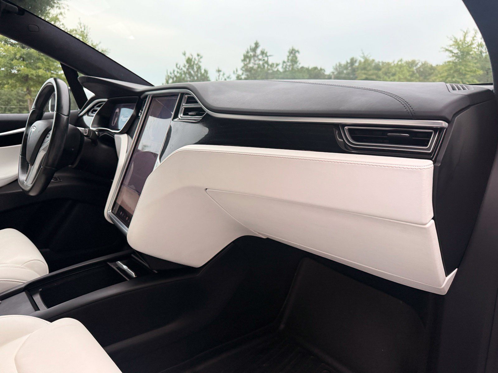 Used 2018 Tesla Model X 75D AWD/4WD image 24