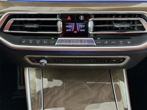 Used 2019 BMW X5 xDrive40i w/ M Sport Package image 16