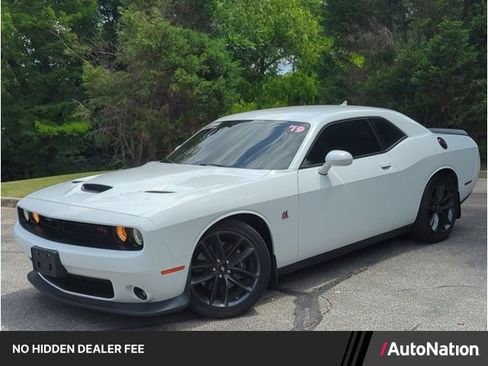 Used 2019 Dodge Challenger R/T Scat Pack RWD image 1