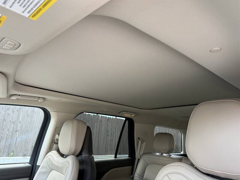 Used 2024 Lincoln Navigator Reserve AWD/4WD image 28
