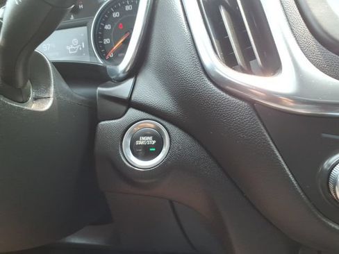 Used 2023 Chevrolet Equinox LT FWD image 21