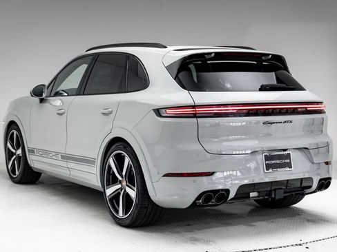 New 2026 Porsche Cayenne GTS AWD/4WD image 3