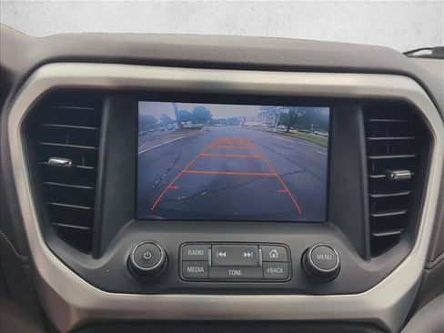 Used 2017 GMC Acadia SLT FWD image 19