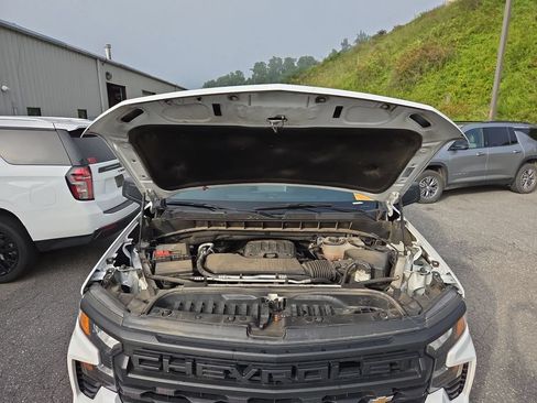 Used 2024 Chevrolet Silverado 1500 Custom RWD image 22