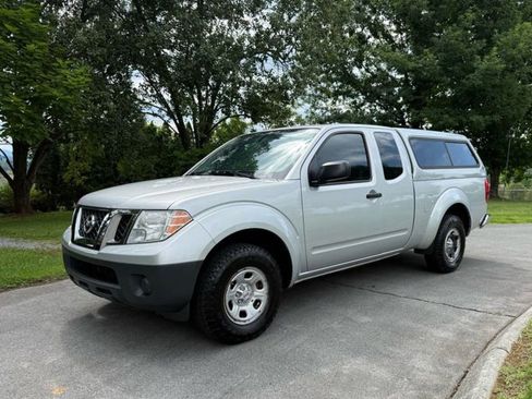 Used 2011 Nissan Frontier S w/ S Preferred Pkg RWD image 5