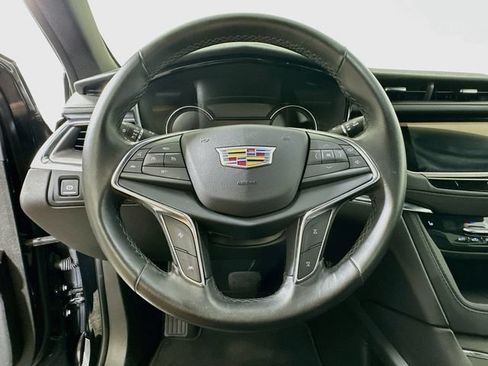Certified 2023 Cadillac XT5 Luxury AWD/4WD image 10
