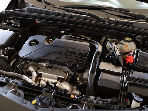 Certified 2022 Chevrolet Malibu RS image 28