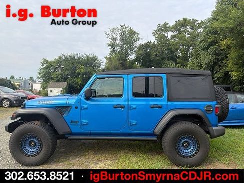 Used 2022 Jeep Wrangler Unlimited Sport AWD/4WD image 7